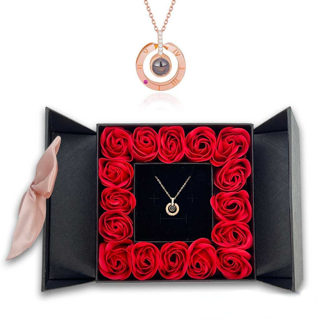 Loveyoufancy Mother's Love in a Necklace: A Projection Pendant for Mom