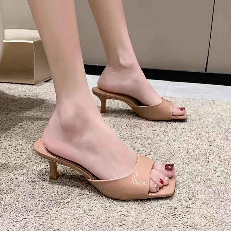 Breakj Breakj Cool Slippers Women 2025 Summer New Wear Large Code 42 British Wind Square Fine And Ladies Slippers
