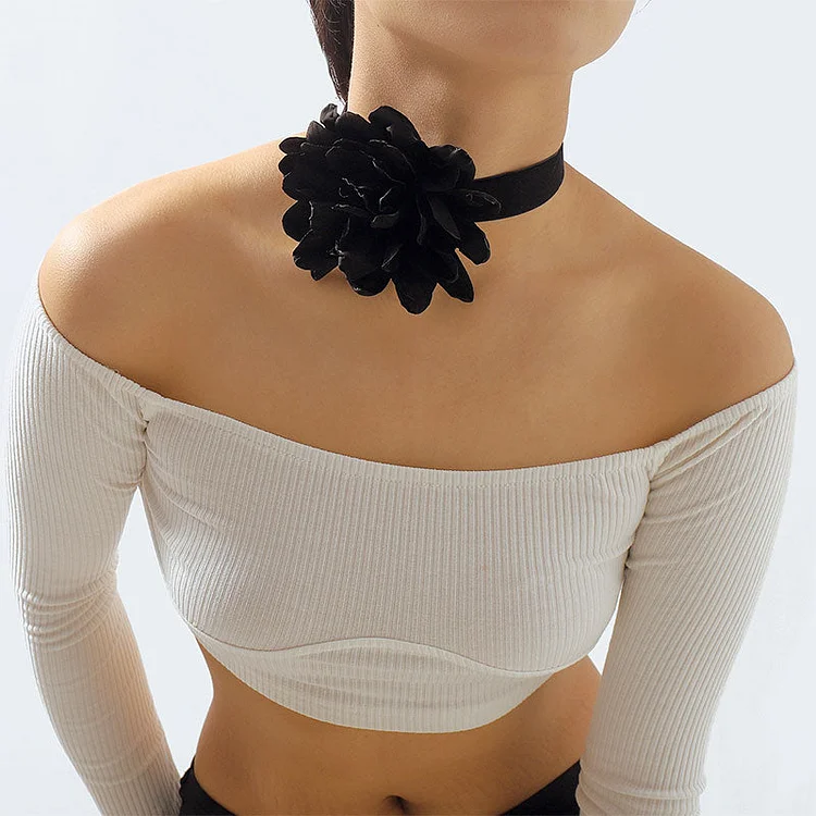3D Flower Design Romantic Necklace