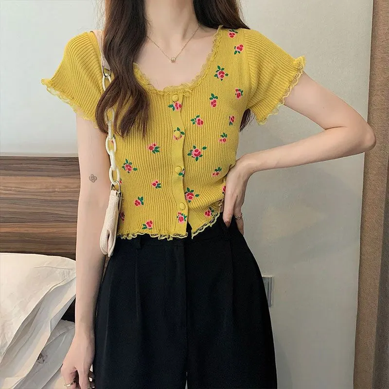 Uveng Uveng Bubble BM Broken Flower T-Shirt New Short Ins Lace Korean Version Sweet Renoval Sweet Sleeve T-Shirt