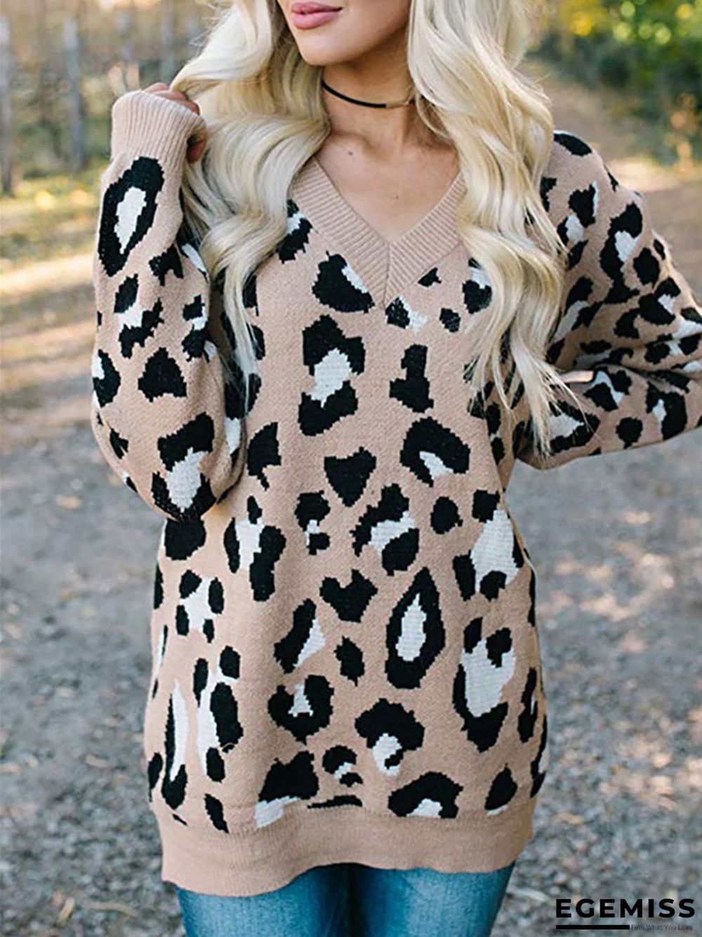 Fashion Leopard Jacquard V-neck Sweater | EGEMISS