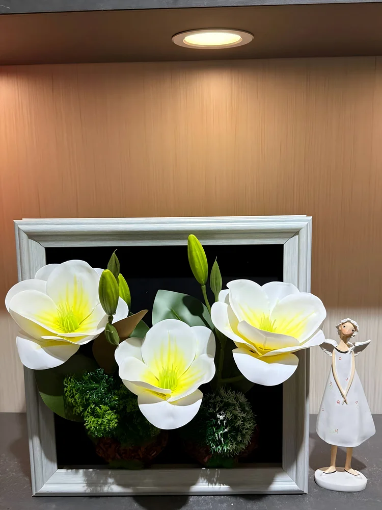 White-Yellow Lily Realistic Framed Flower Art (11.8*11.8 in) - 3D Artificial Flower Decoration for Living Room & Entryway