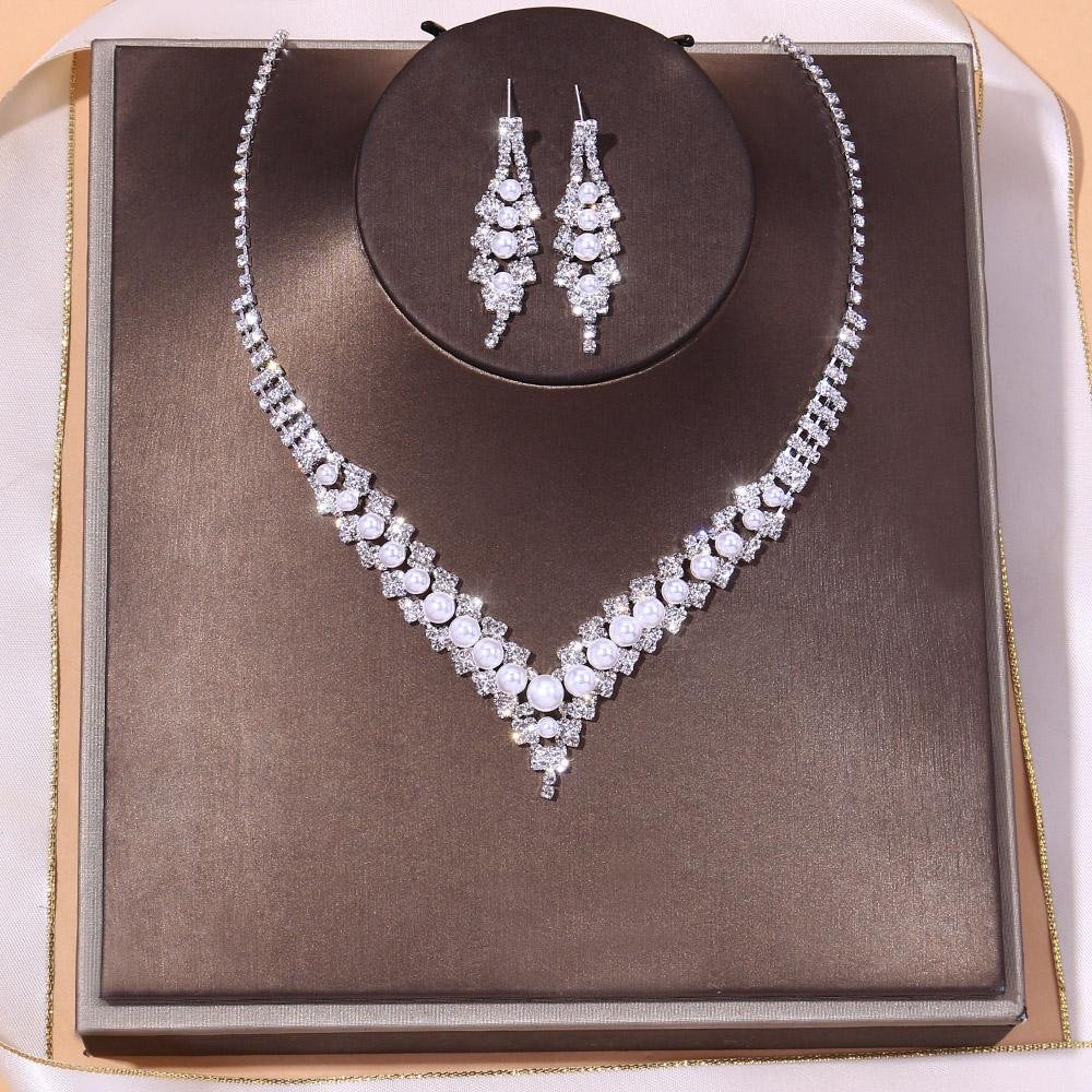 Luxury Austrian Crystal Necklace Pearl Earrings Set
