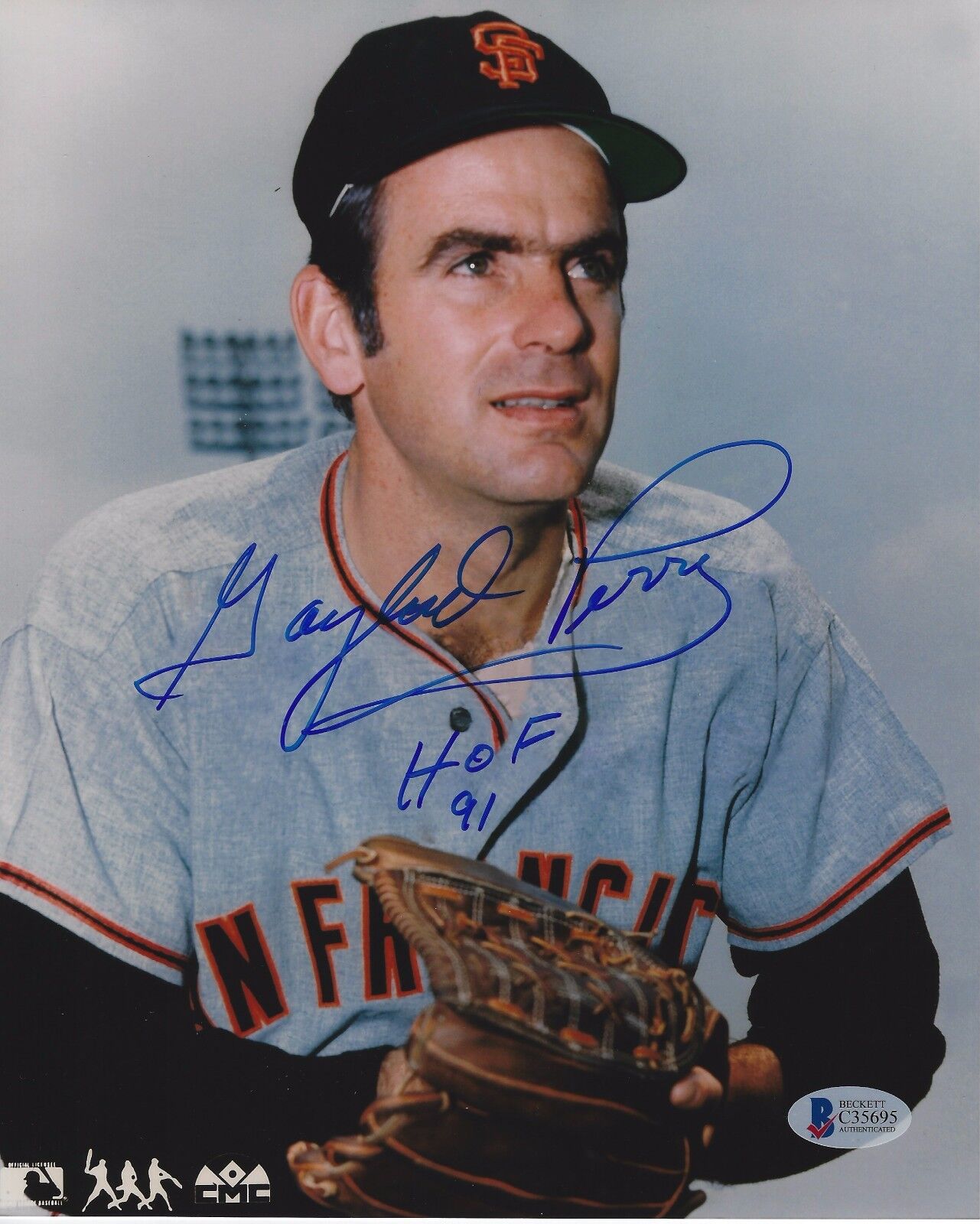 GAYLORD PERRY Signed San Francisco GIANTS 8x10 Photo Poster painting w/ Beckett COA & HOF Inscr