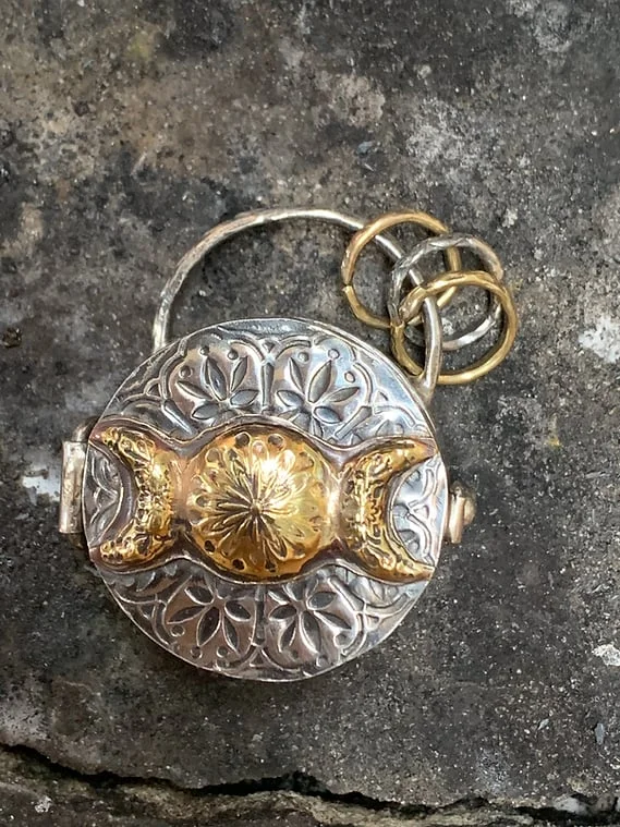 🔥925 Silver Triple Moon & Tree of Life Locket with Real Quartz Crystal