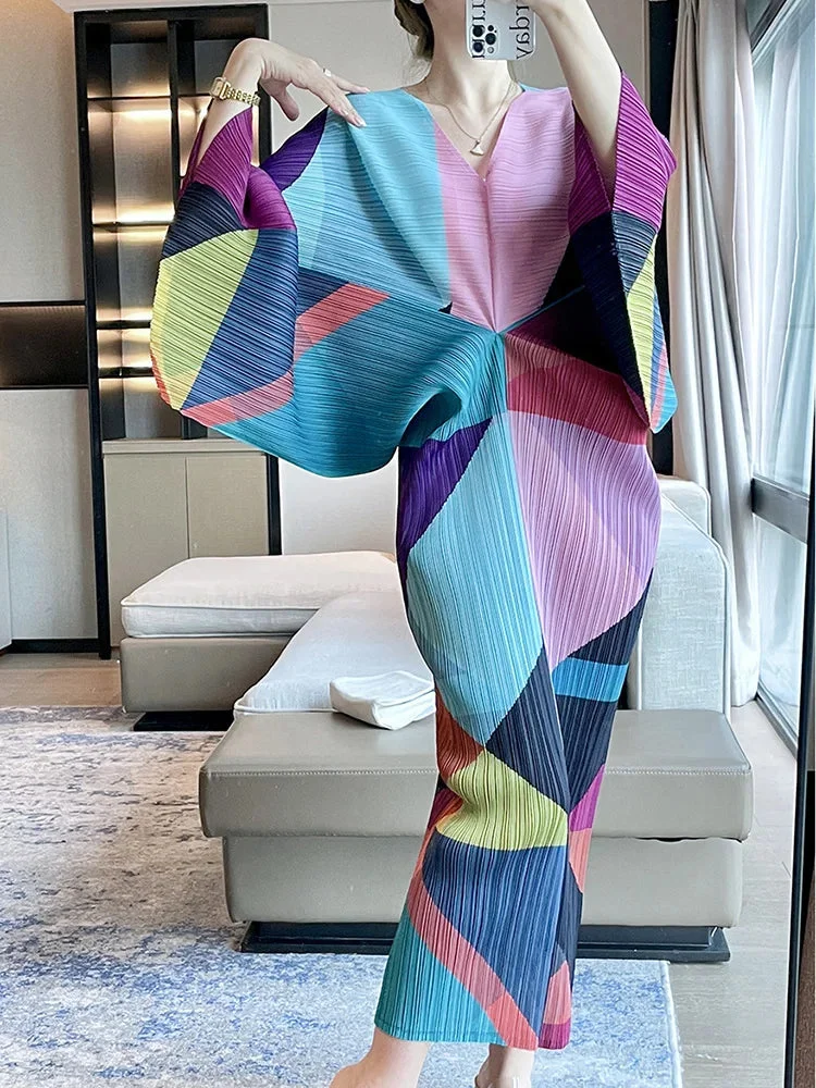 Elegant V-neck Colorbloack Batwing Sleeve Pleated Dress