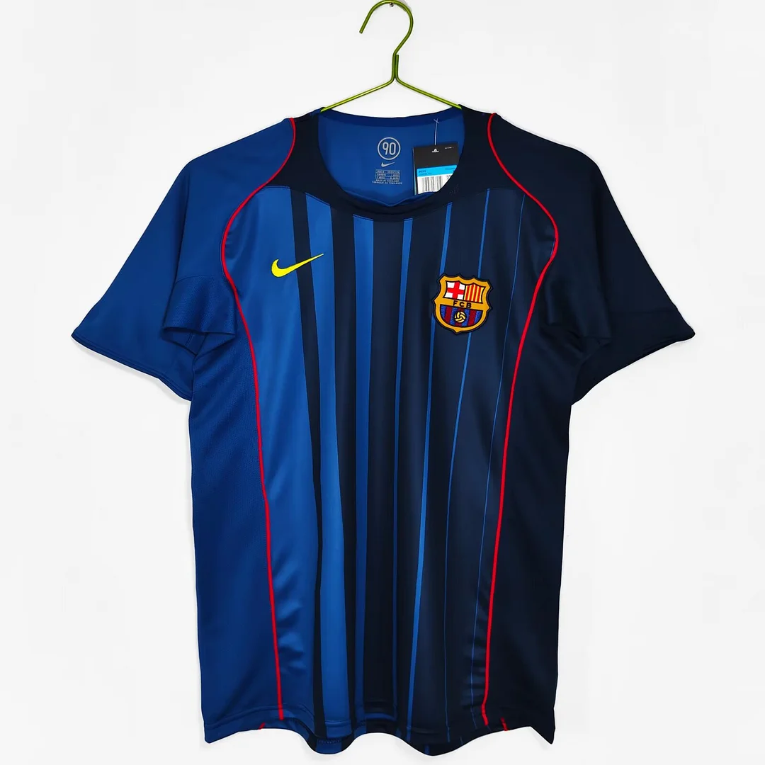 2004-2005 Barcelona Retro Away Football shirt 