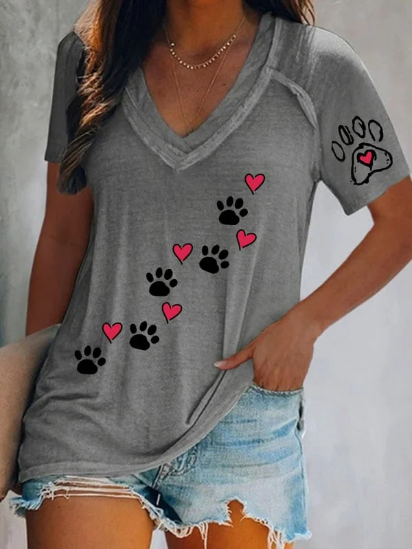 Women's Dog Paw Heart Print V-Neck T-shirt