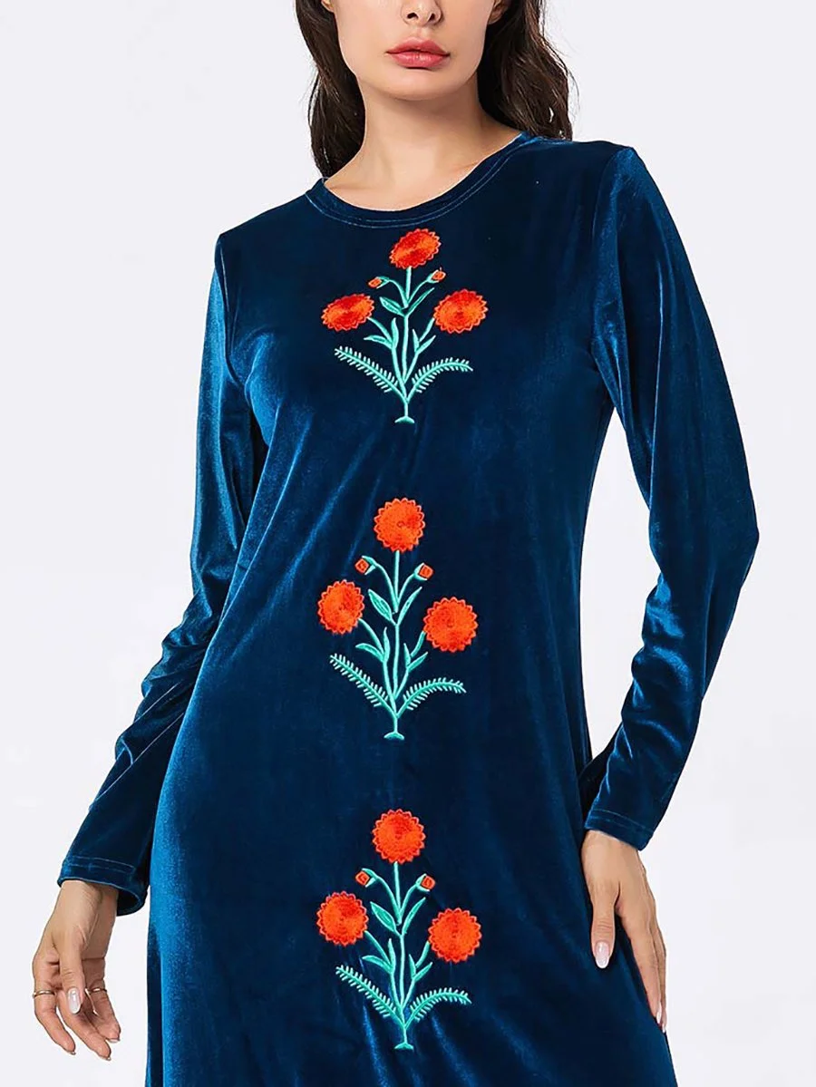Casual velvet dress with plant embroidery