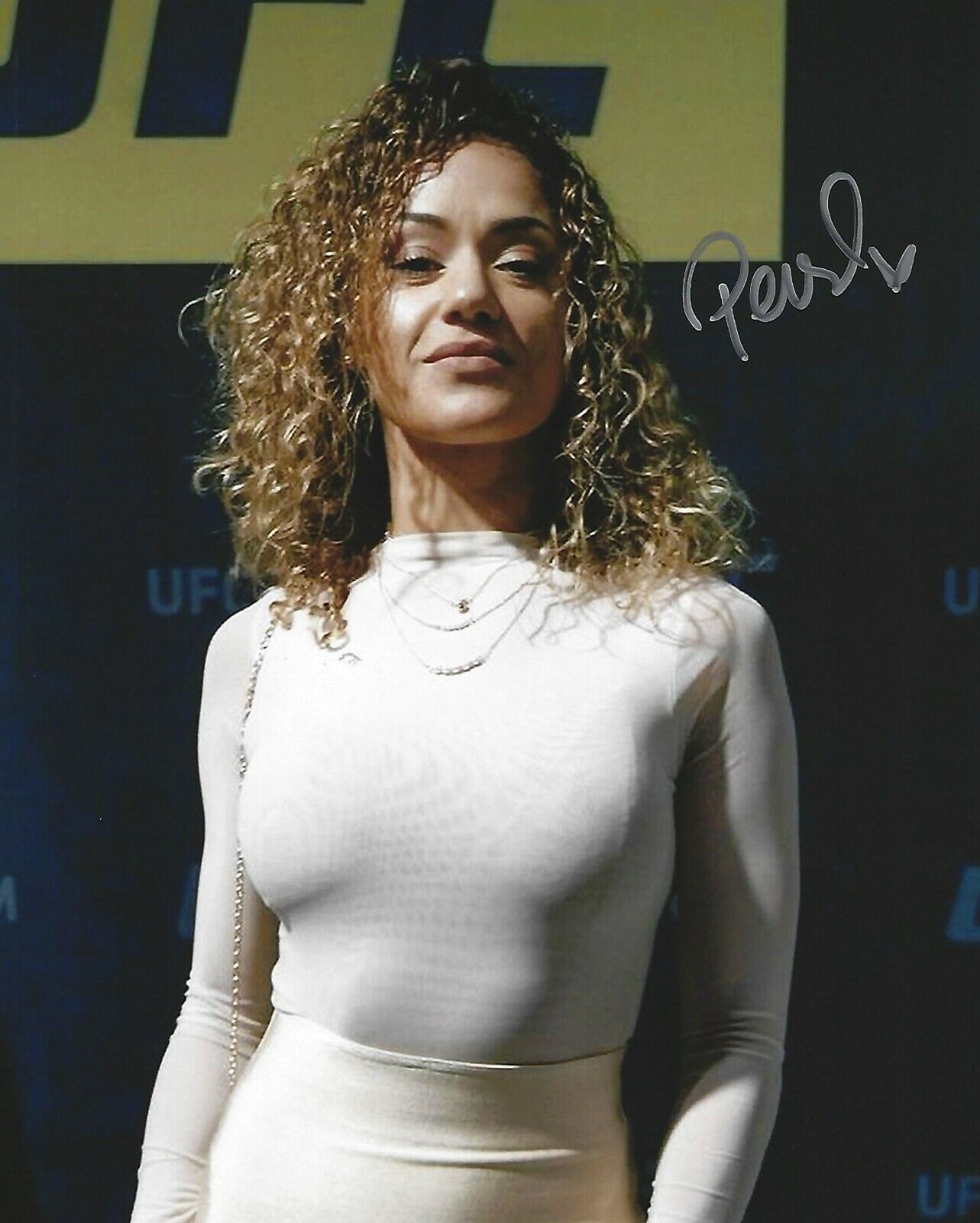 Pearl Gonzalez Signed 8x10 Photo Poster painting UFC Invicta FC Picture Autograph 210 216 34 43