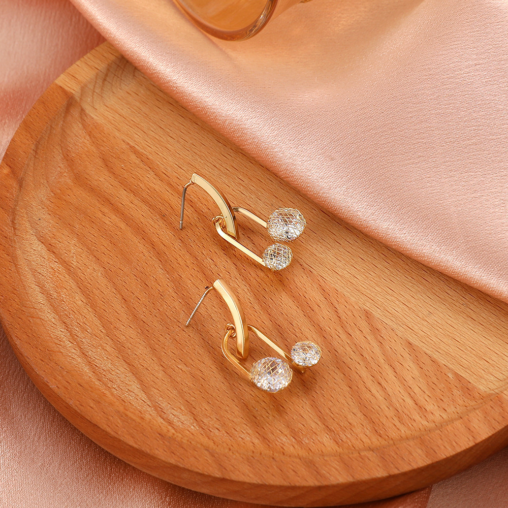 U-Shaped Zirconia Earrings Gold-Plated Earrings