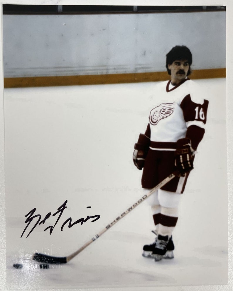 Bob Francis Signed Autographed Glossy 8x10 Photo Poster painting Detroit Red Wings - COA Matching Holograms