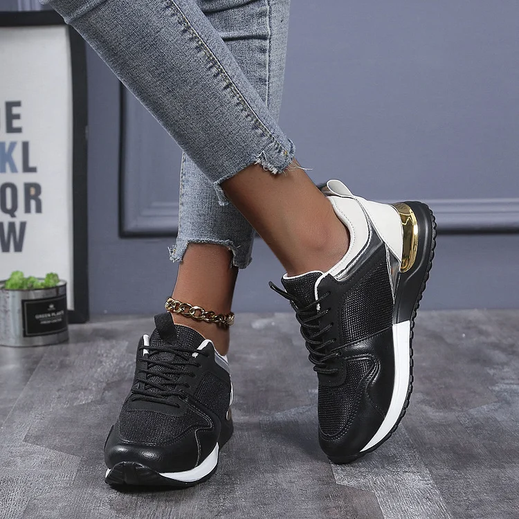 Mesh flyweaving thick-soled outdoor women's shoes