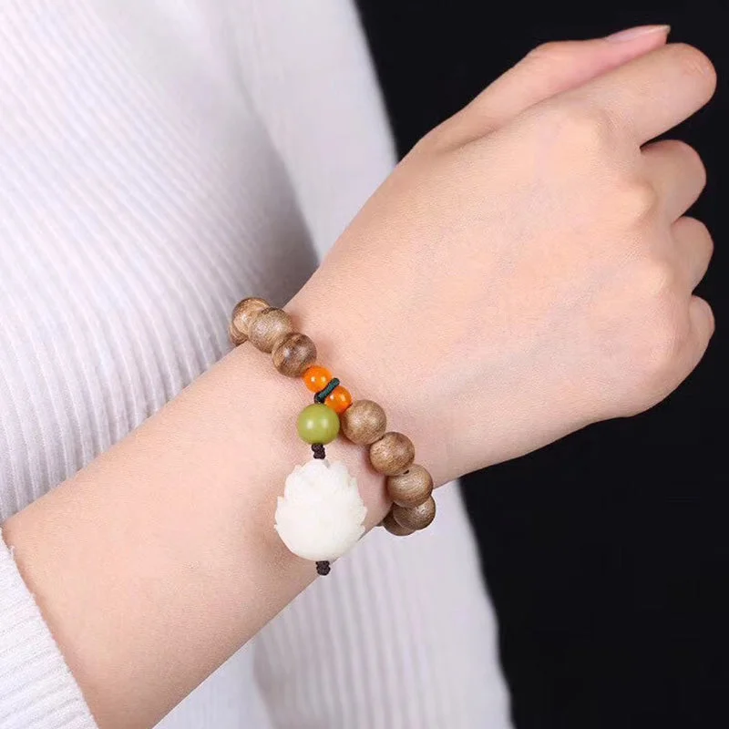 Sandalwood Bead Lotus Healing Bracelet