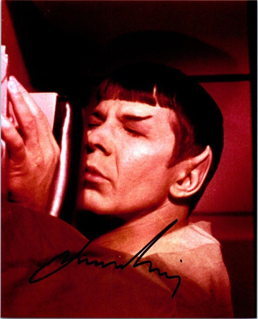 Leonard Nimoy signed 8x10 Photo Poster painting Pic autographed Picture with COA