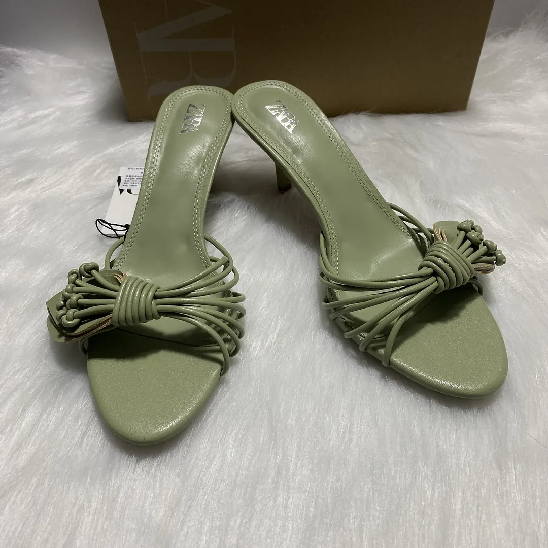 Breakj Breakj Home 2025 New Women's Shoes Green Petals Low Heel Temperament High Heels High-Heeled Shoes Behind The Shallow Mouth Stumbling Single Shoes