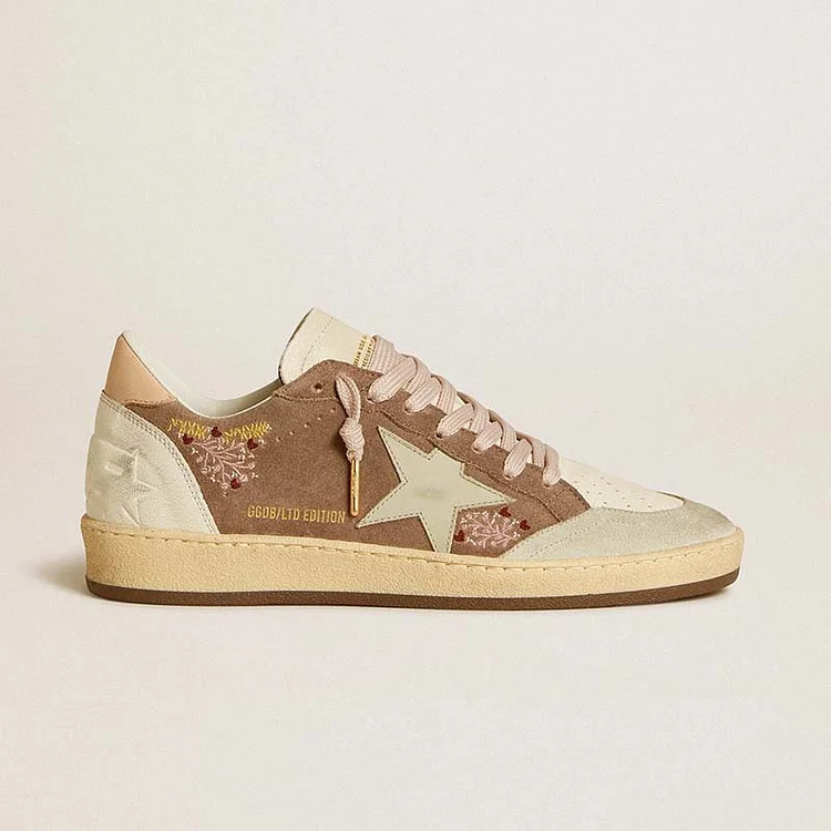 Golden Goose Ball Star de ante marrón con estrella y refuerzo del talón de piel