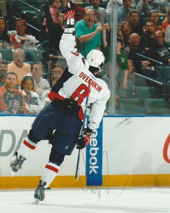 ALEXANDER OVECHKIN SIGNED WASHINGTON CAPITALS 8x10 Photo Poster painting #5 ALEX Autograph