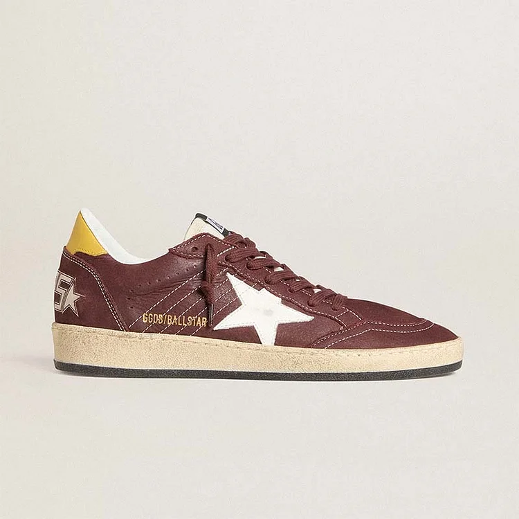 Golden Goose Ball Star Mujer de nobuck chocolate con estrella y refuerzo del talón de piel