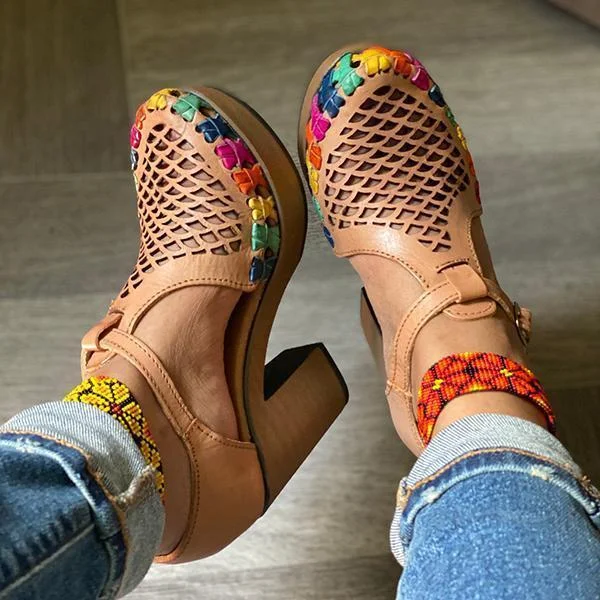 HUXM Women's Colored Closed Toe Mesh Sandals