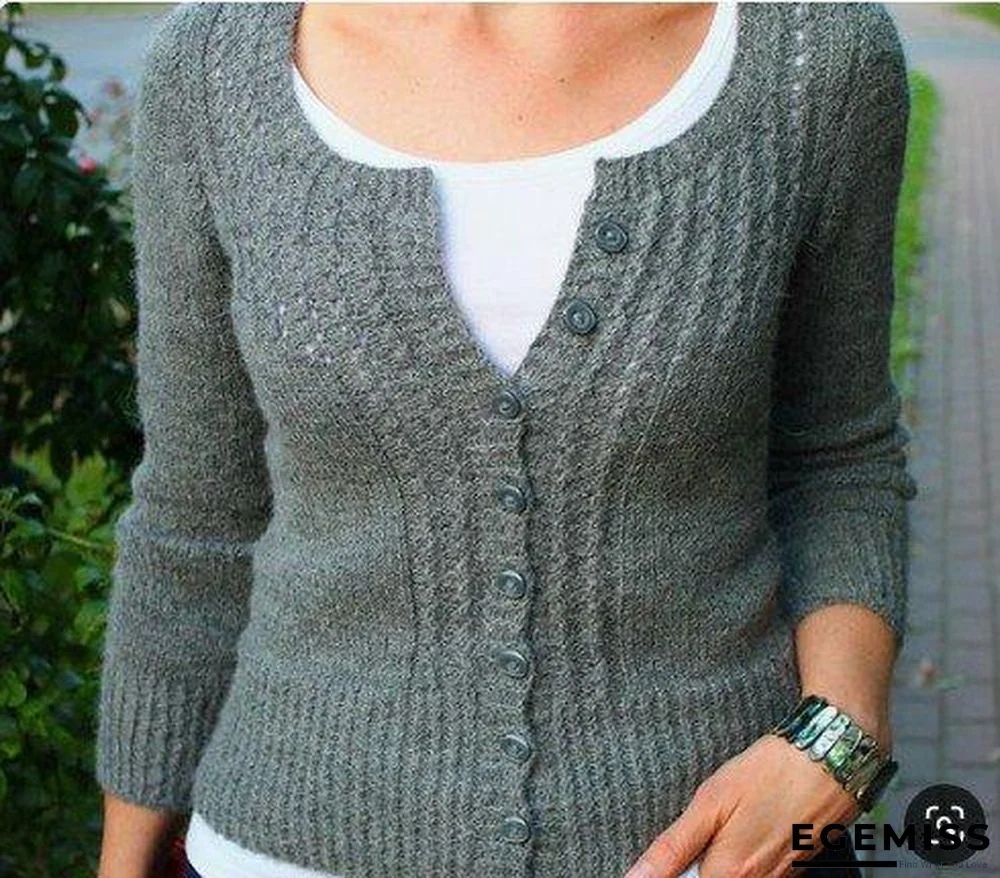 Casual Solid Knitted Buttoned Sweater | EGEMISS