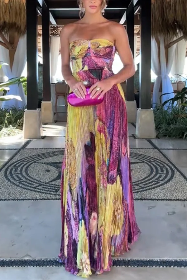 Vibrant and Bold Floral Print Sweetheart Neck Pleated Maxi Dress