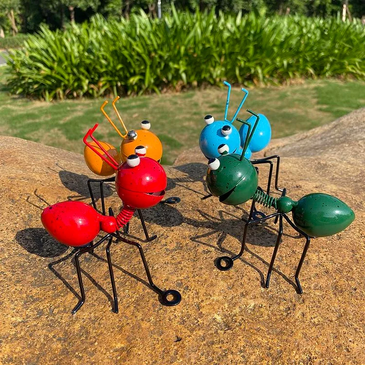 Creative Metal Ant Design Garden Decoration