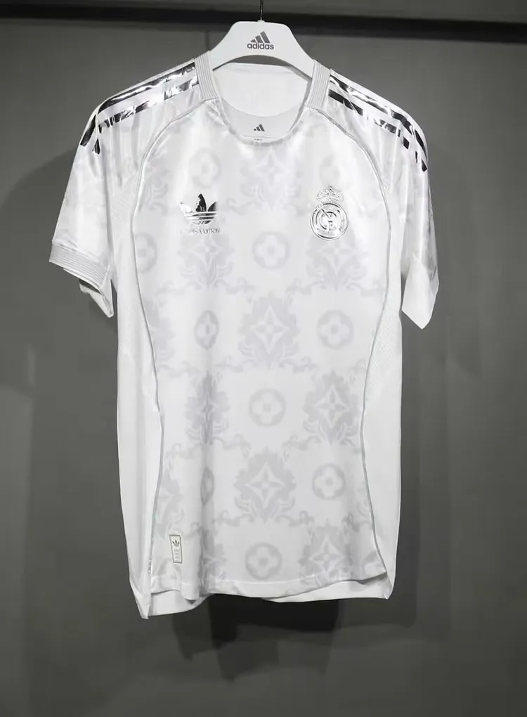 25-26 Real Madrid Galaxy Lights co-branded player version football jersey 1:1 Thai quality