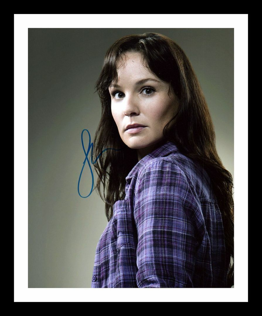 Sarah Wayne Callies - The Walking Dead Autograph Signed & Framed Photo Poster painting