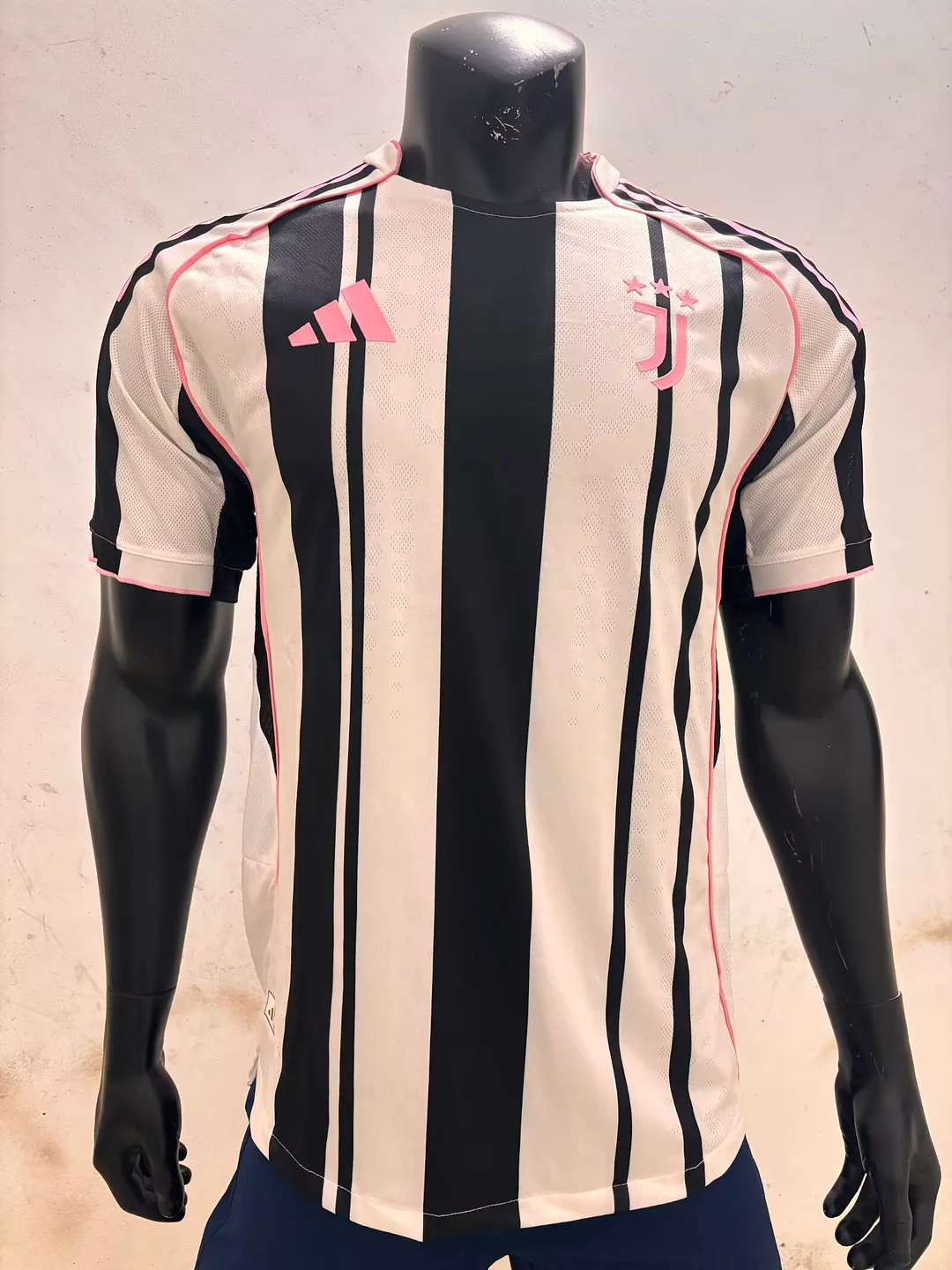 25/26 Juventus Home Player Version Men's Football T-Shirt 1:1 Thai Quality
