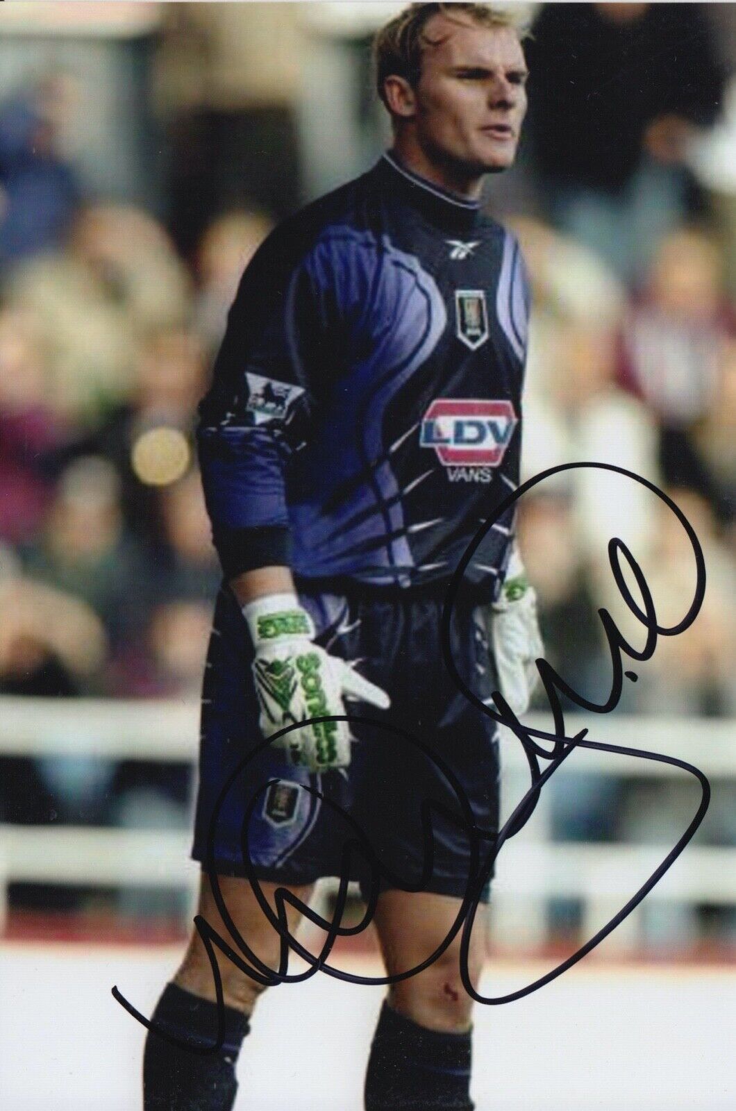 MICHAEL OAKES HAND SIGNED 6X4 Photo Poster painting - FOOTBALL AUTOGRAPH - ASTON VILLA.