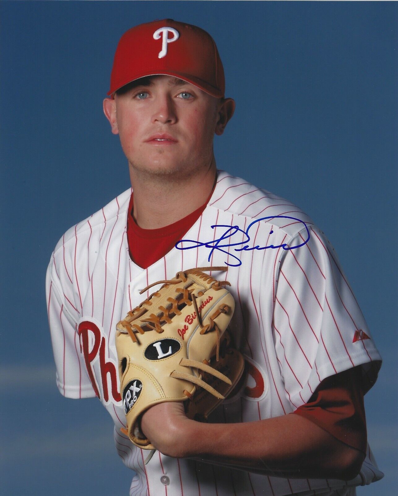 Autographed JOE BISENIUS 8x10 Photo Poster painting Philadelphia Phillies - COA