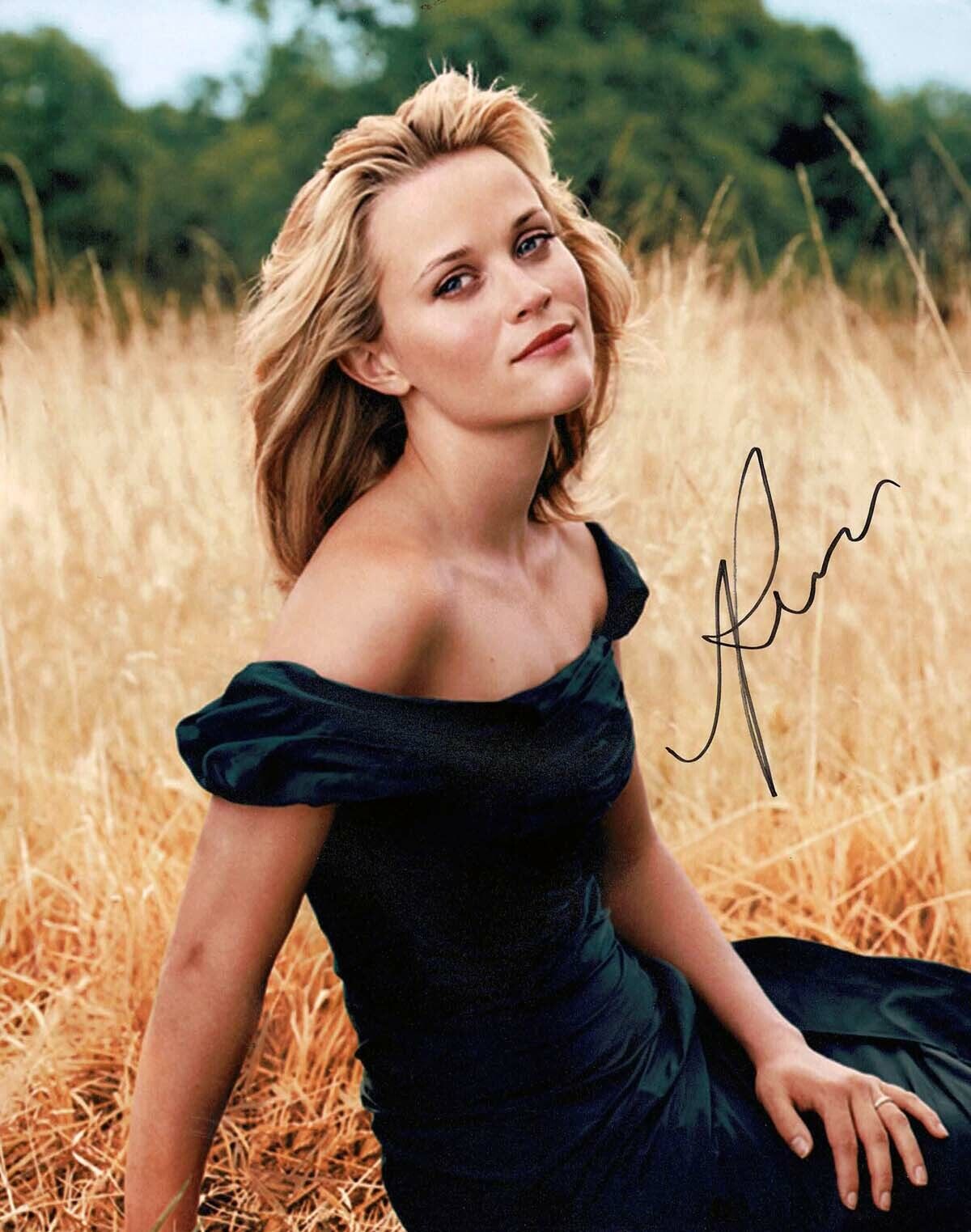 Reese WITHERSPOON Signed Autograph 10x8 Photo Poster painting 1 AFTAL COA Legally Blonde Actress