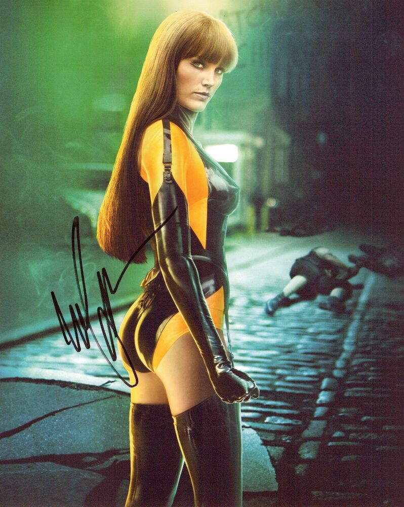 Malin Akerman Watchmen autographed Photo Poster painting signed 8x10 #9 Silk Spectre II Laurie