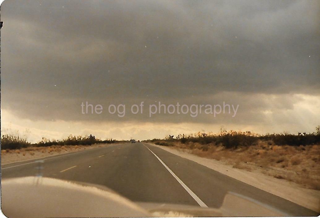 FOUND Photo Poster paintingGRAPH Color GRAY ROAD Original Snapshot VINTAGE 15 3 T