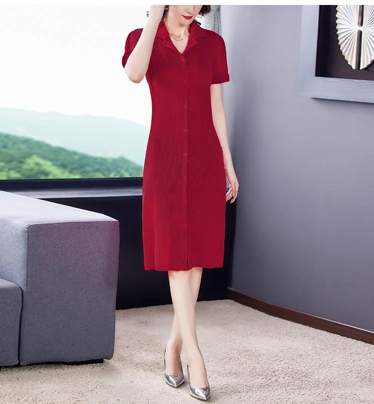 Elegant pleated mid-length dress