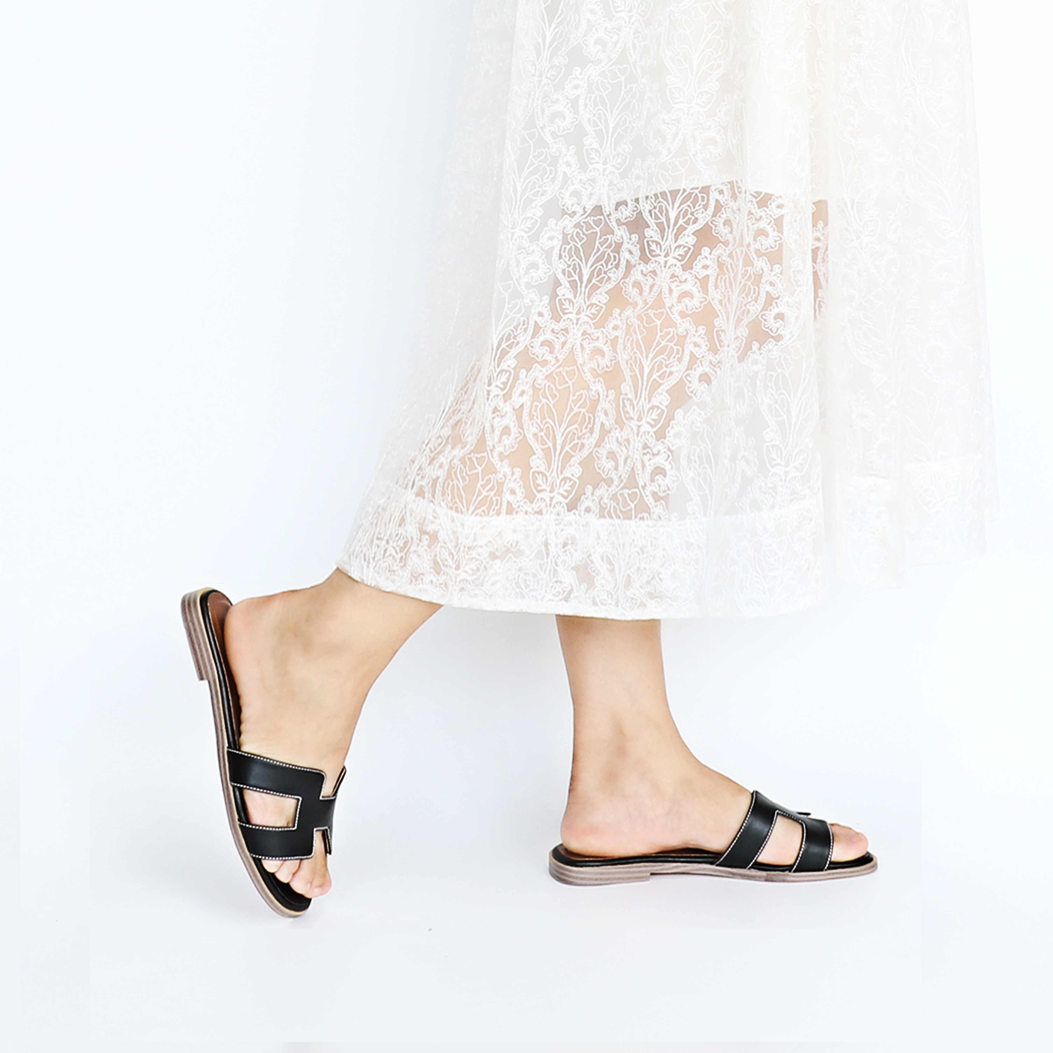 H-shape Leather Slipper Black Matte-vocosishoes
