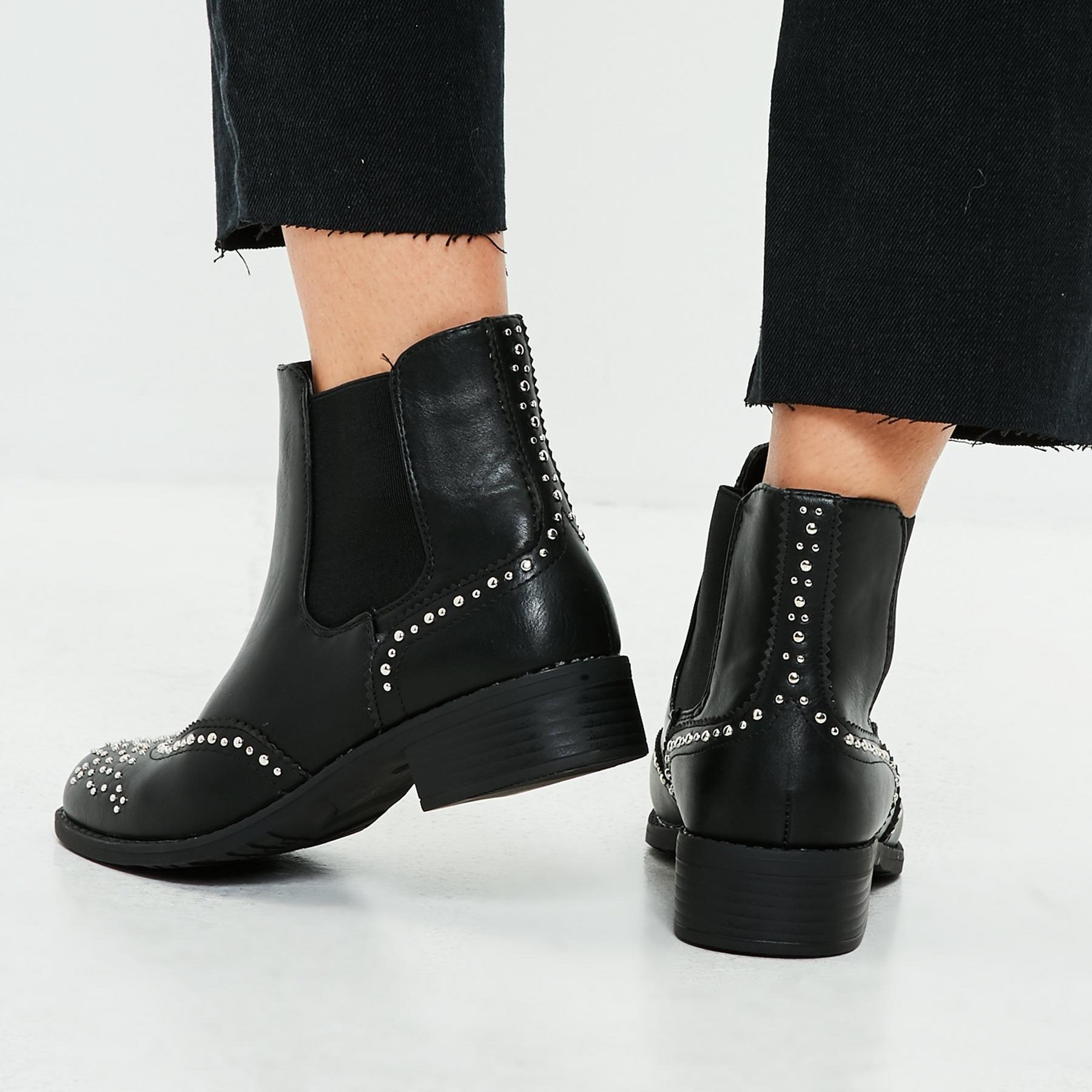 GOOSHOE Black Wingtip Chelsea Boots