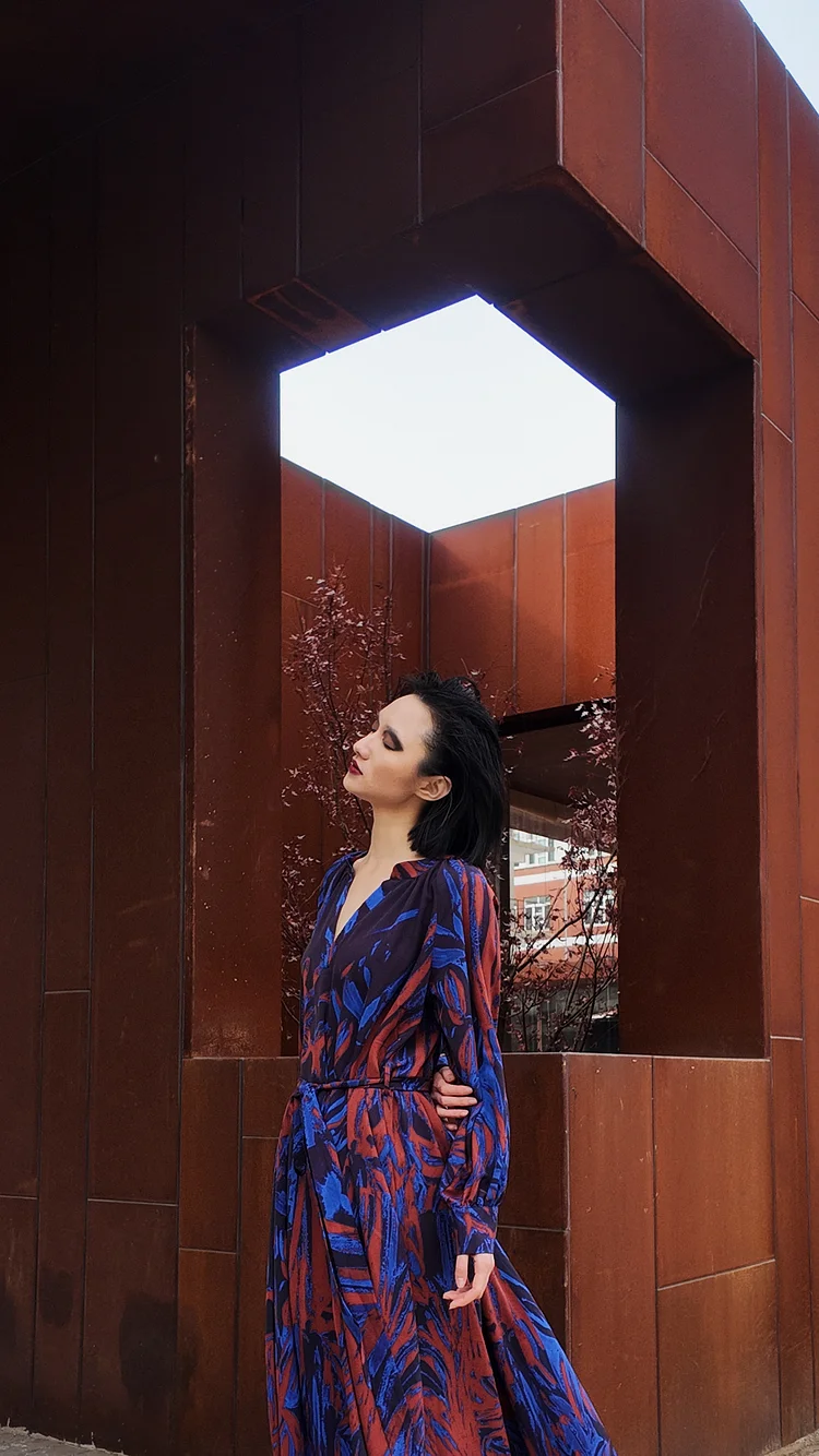 NIGEL NOLAN Relaxed Fit Maxi Dress - 15 Recycled Water Bottles - Blue 