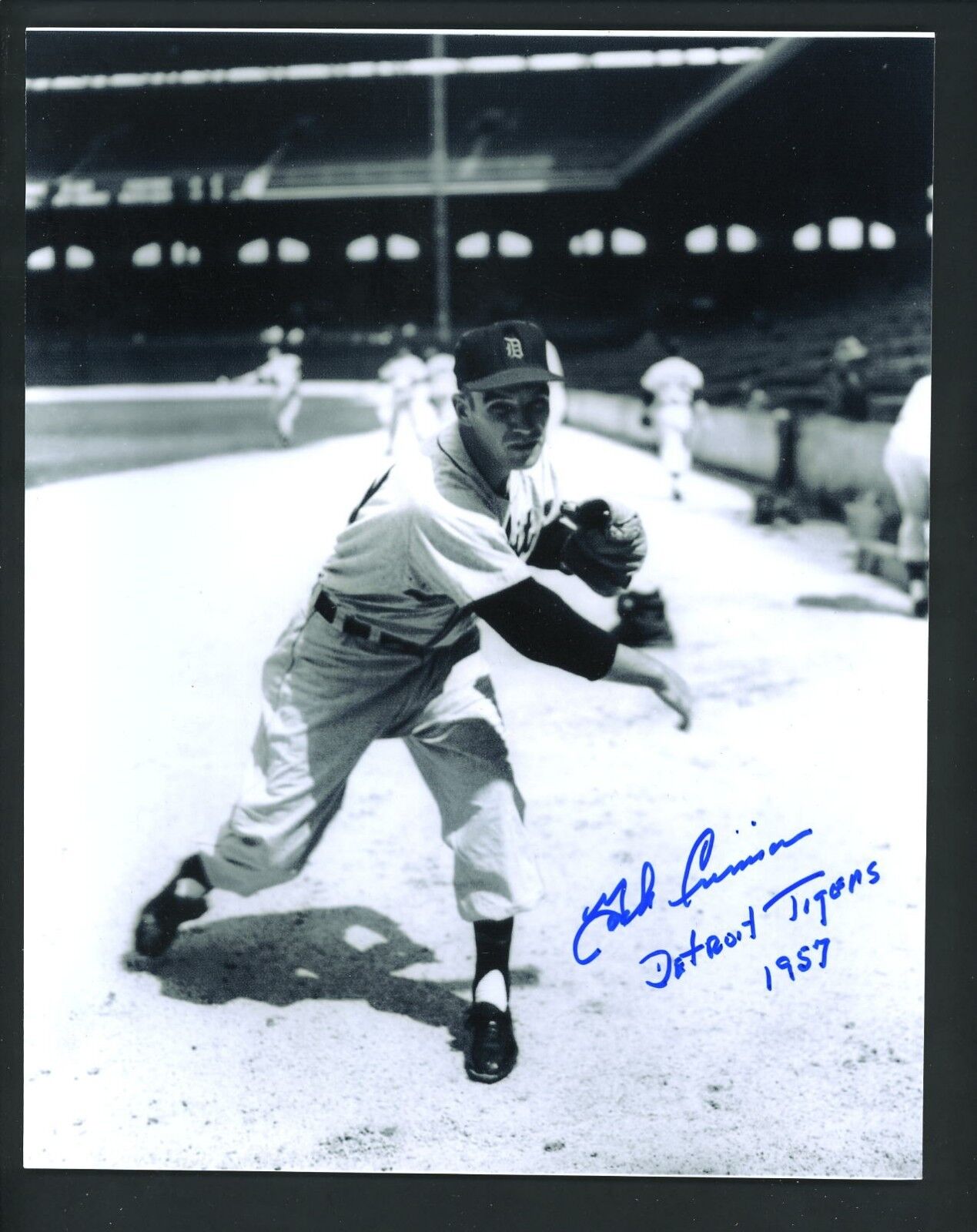 Jack Crimian Signed Autographed 8x10 Photo Poster painting w/ JSA authentication Detroit Tigers