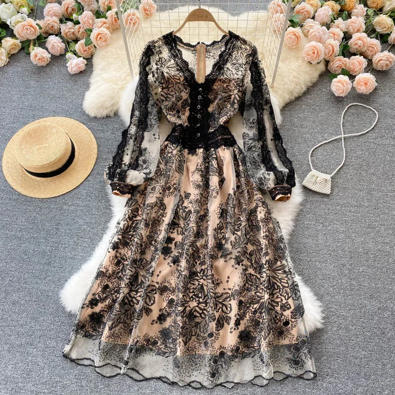 Huiketi New Woman Chic Black Lace Dresses 2024 Palace Style Vintage Ins Heavy Industry Embroidery Lace Mid-length Female Vestidos