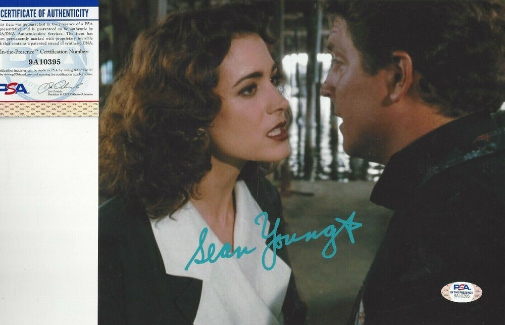 Ace Ventura Sean Young autograph 8x10 color Photo Poster painting  PSA DNA Certified