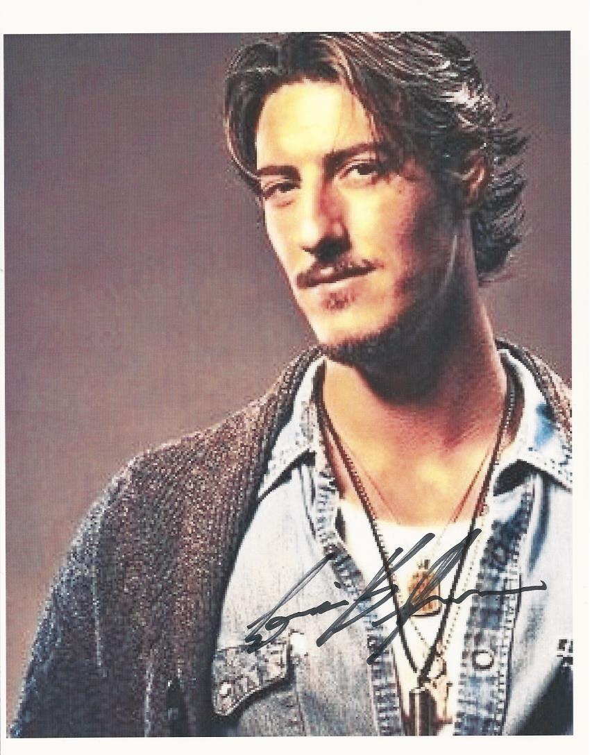 Eric Balfour signed Photo Poster painting