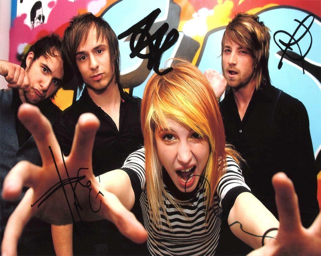 Paramore SIGNED AUTOGRAPHED 10 X 8