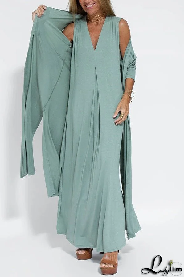 Feminine and light Dress
