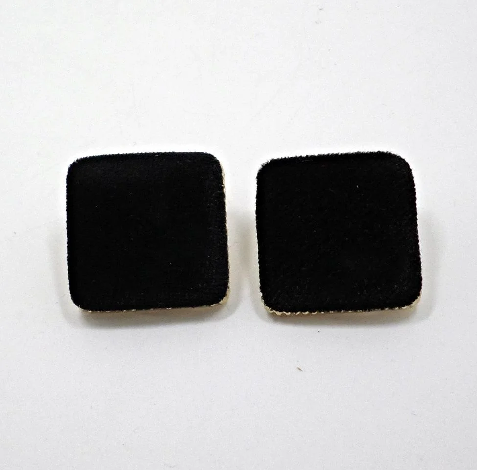 Simple and generous button-model exaggerated Earrings