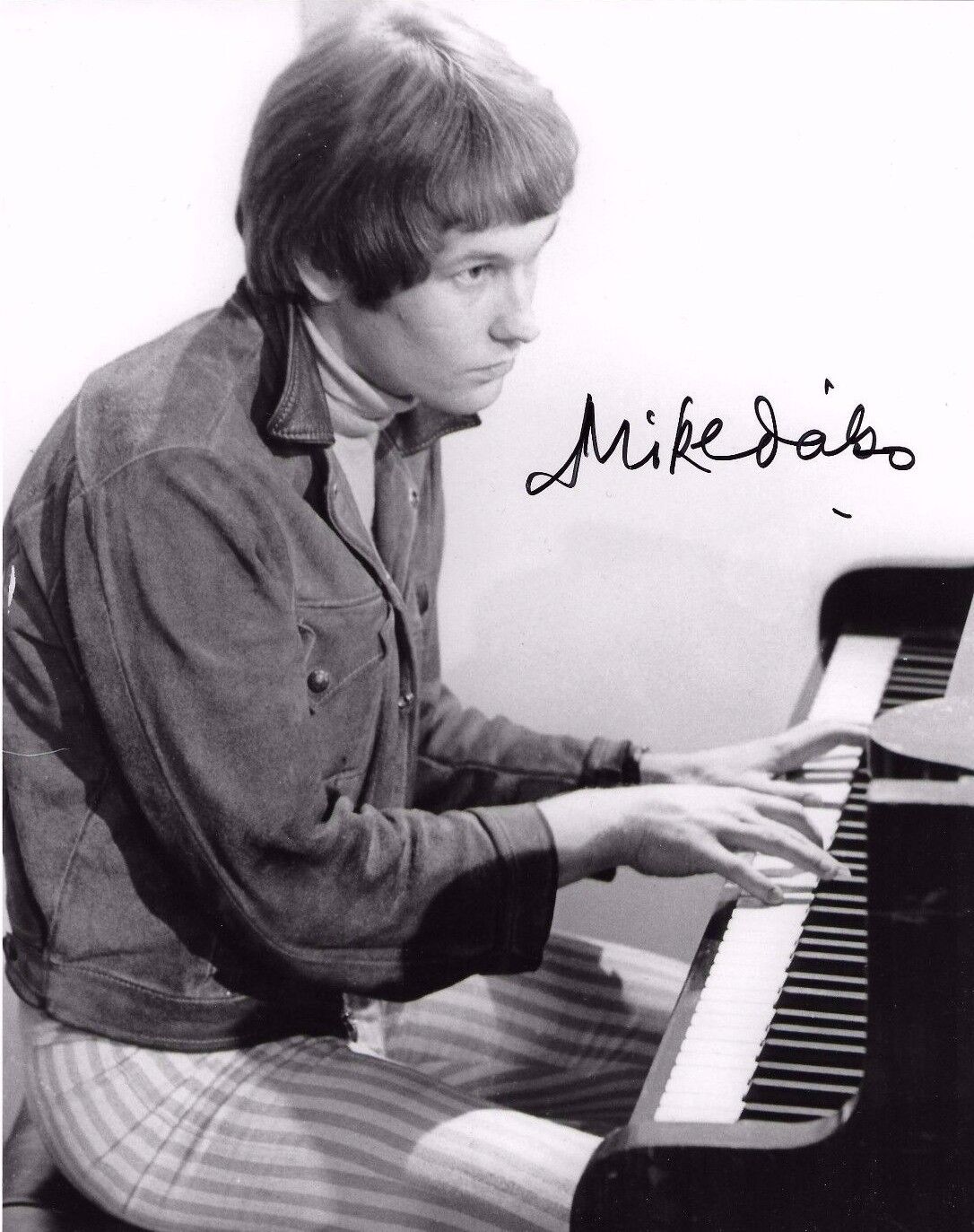 Mike D'Abo Signed 8x10 Photo Poster painting - Singer of group Manfred Mann - RARE!!! H424