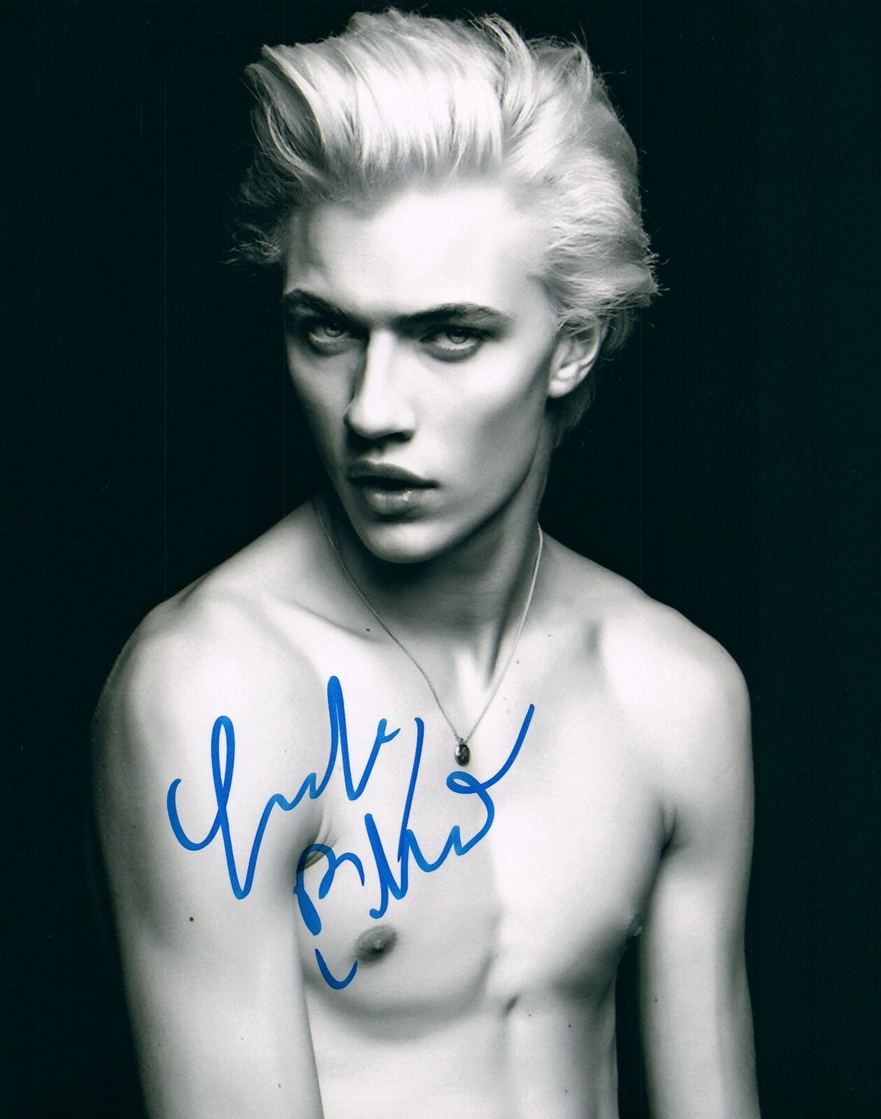 Lucky Blue Smith Shirtless B&W Model Hand Signed 8x10 Autographed Photo Poster painting COA