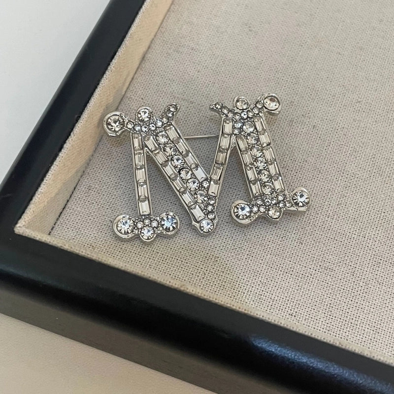 Elegant Pin Flower Imitation Pearl Plating Women’s Brooches