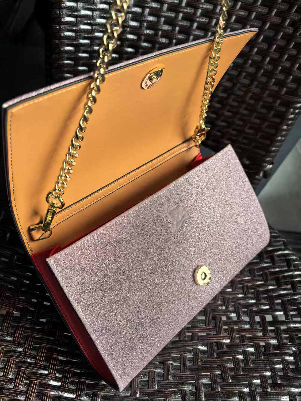 Red bottom lining square rivet wallet pink handbag-MERUMOTE
